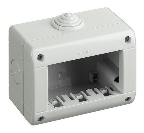 Caja De Pared 25403 Sobreponer 3 Modulos D Ip40 Bticino