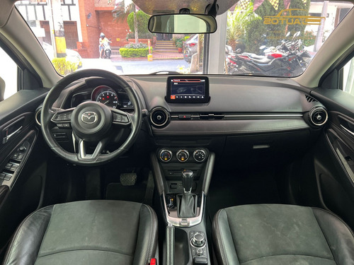 Mazda 2 Gran Touring LX AT 2020
