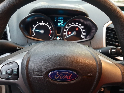 Imagen 13 de 22 de Ford Ecosport 2016 1.6 Se 110cv 4x2