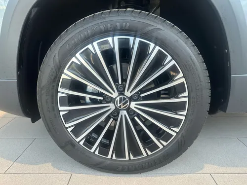 Volkswagen Taos 1.4 Tsi Comfortline At
