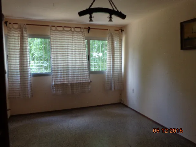 Alquilo Ap 2 Dorm Sobre Hipolito Yrigoyen $ 18.000 , Ch 70 · Foto 2