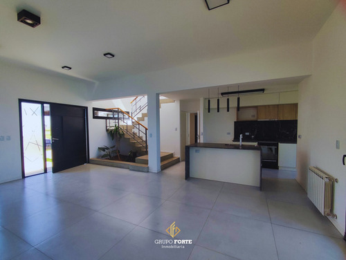 Casa En Venta Solares De Manantiales