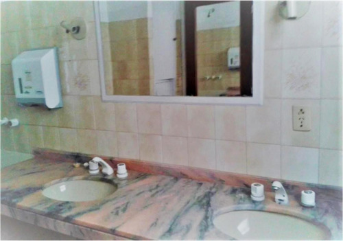 Imagen 10 de 14 de Venta Apartamento 4 Dormitorios Terrazas- Centro (montevideo)