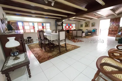 Ls Vende Casa El Marques