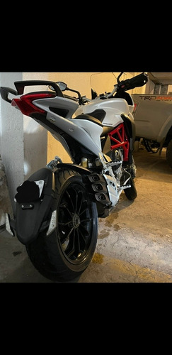 Imagen 11 de 11 de Mv Agusta Veloce Lusso