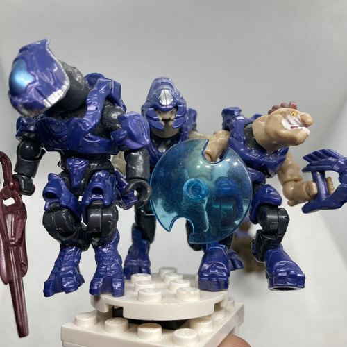 Halo Mega Blocks Covenant Shields Of Requiem Lance 4pz (Usado)