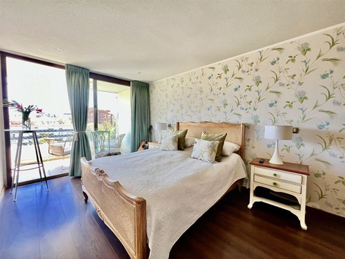 Departamento En Venta De 3 Dorm. En Lo Barnechea