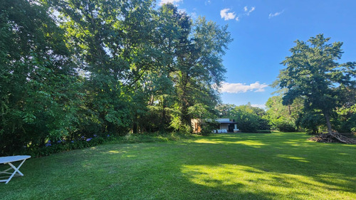 Quinta Con Casa De Huespedes En Venta - Parque Arbolado De 6.500 M² - Zelaya