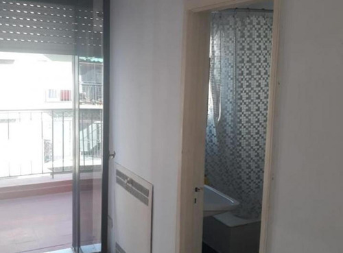 Imagen 11 de 21 de 2 Ambientes Al Frente Con Balcon Terraza