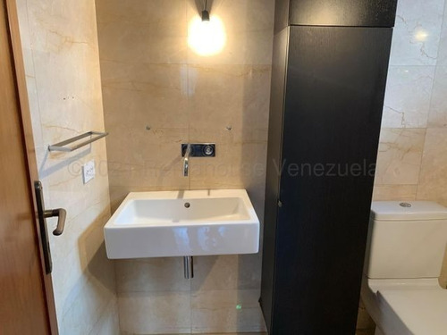 Imagen 13 de 20 de Livy Ramirez Vende Casa En Lomas De La Lagunita Mls #21-12788