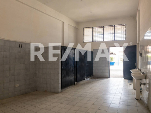 Imagen 4 de 12 de Johanna Castillo Vende 04145951217 Galpon San Diego