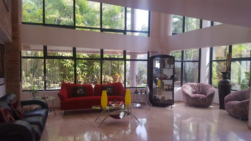 Imagen 3 de 26 de Hermosa Quinta Totalmente Remodelada