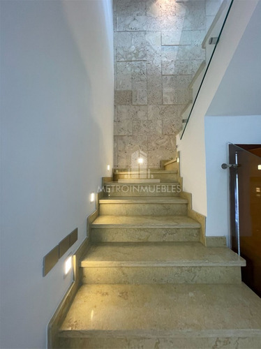 Imagen 2 de 9 de Se Vende Town House En Exclusivo Conjunto