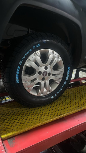 Fiat Strada 1.8 16v Adventure Locker Ce Flex 2p