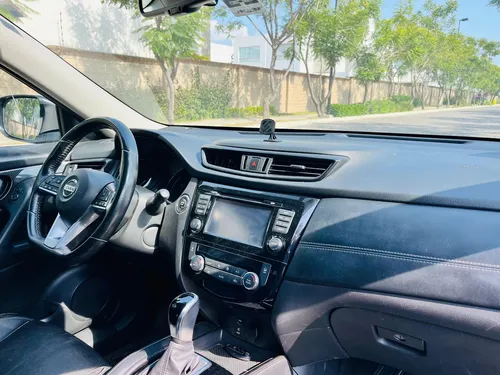 Nissan X-Trail 2.5 Exclusive 3 Row Cvt