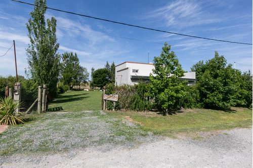 Venta/permuta Casa Quinta 4 Ambientes Con Pileta