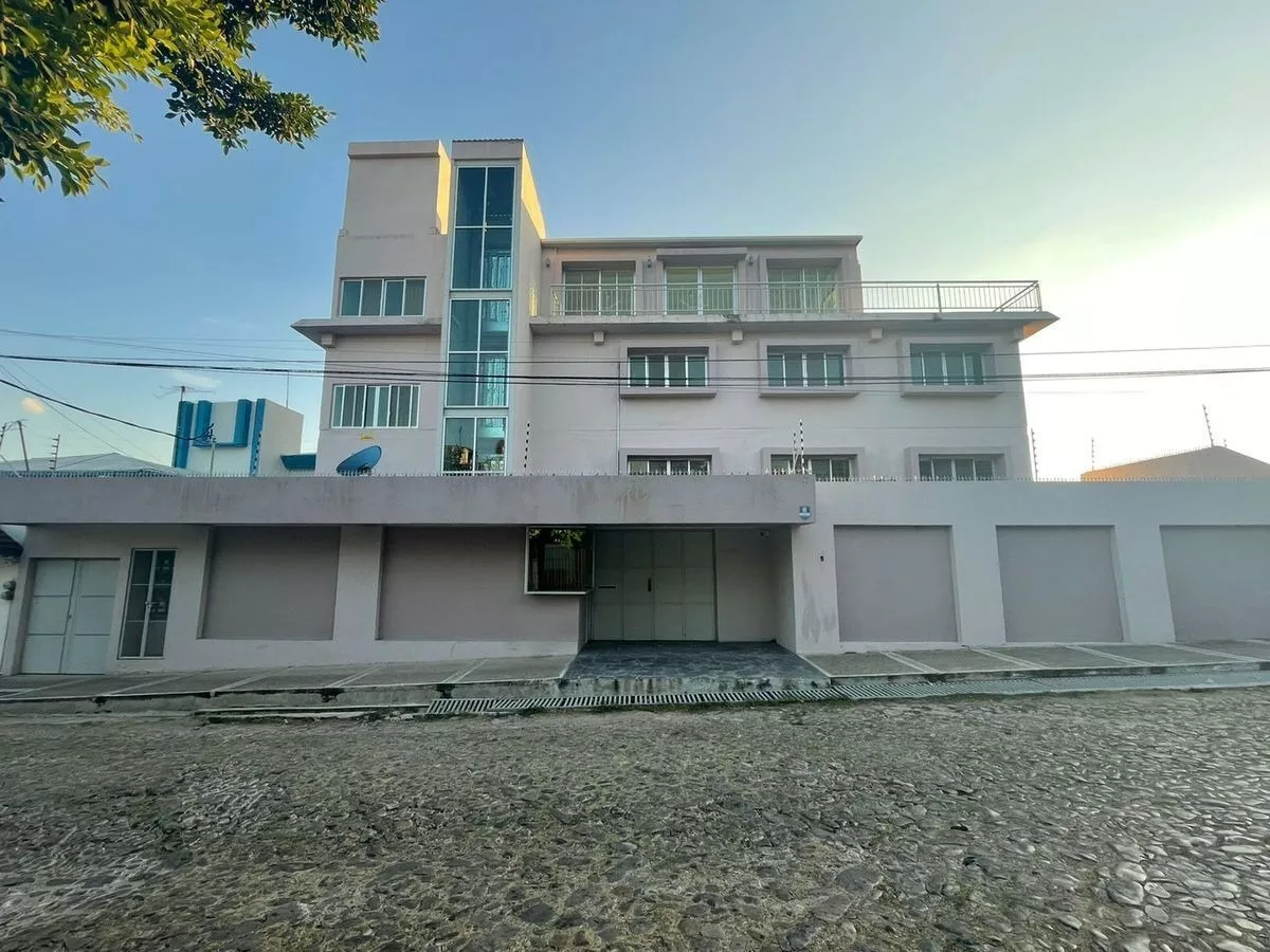 se renta excelente edificio en el mirador mercadolibre