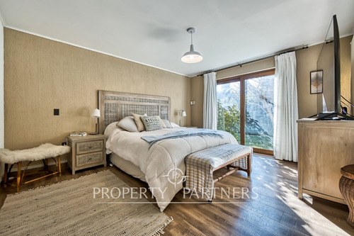 Hermosa, Amplia Y En Condominio. Casa En Venta Cer...