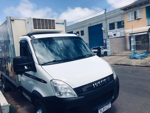 Caminhão Iveco Daily Ano 2013 Com Baú Thermoking Até -18º