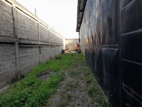 Imagen 4 de 14 de Galpón En Venta En Guacara Cod.416786