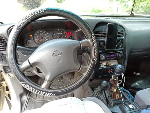 Nissan Pathfinder 3.3 R50 Std