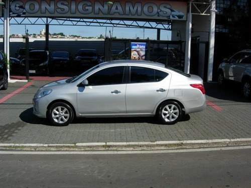 Nissan Versa 2013 1.6 16v S Flex 4p