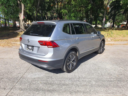 Imagen 4 de 15 de Volkswagen Tiguan Comfortline Dgs