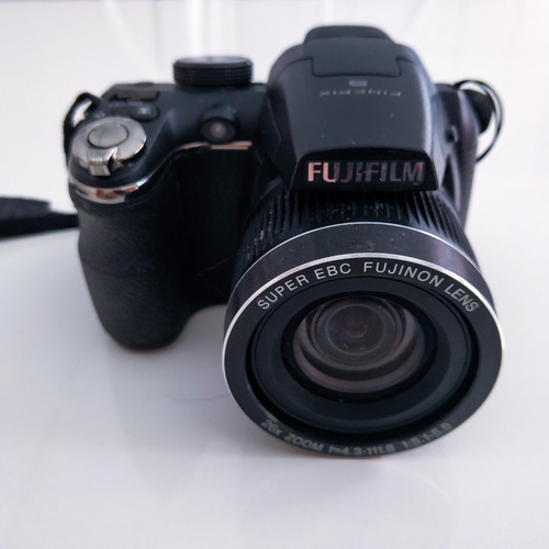 Câmera Fujifilm - Finepix S3300