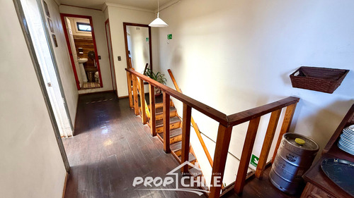 En Venta Hermosa Casona, Cerro Alegre. (87071)