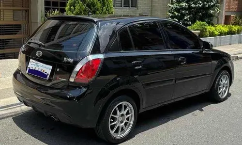 Kia Rio Xcite 2011 Con Escotilla Y Full Equipo