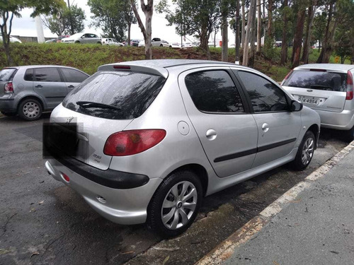 Peugeot 206 2008 1.4 Presence Flex 5p