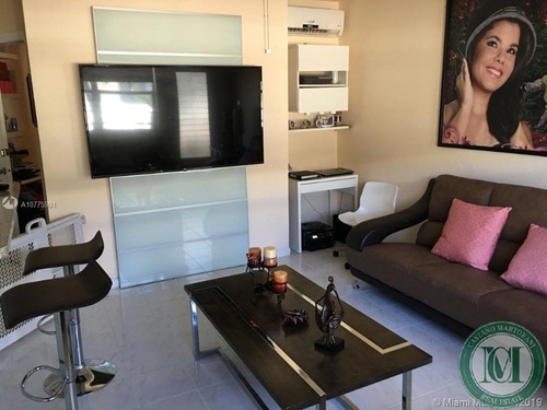 Imagem 2 de 10 de Apartamento - Ap00244 - 34723786