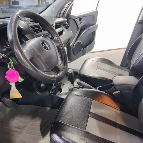Imagen 12 de 13 de Kia Sportage Aut. Año 2011