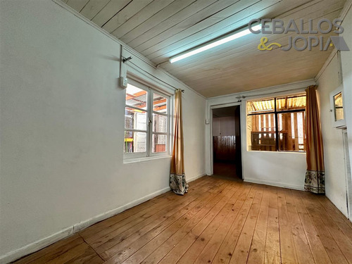 Casa En Venta De 4 Dorm. En Quilpué