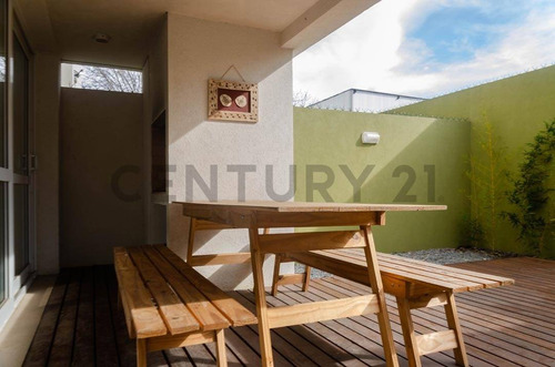 Venta Departamento Planta Baja, 2 Ambientes En Edificio Premiado 1er Premio Capba 2016 - Arquitec