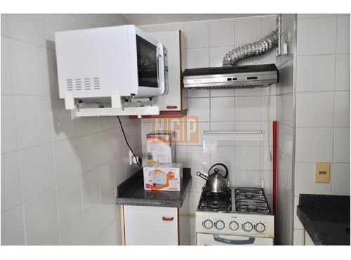 Apartamento Con Todos Los Servicios Buena Rentabilidad- Ref: 18257