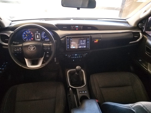 Imagen 17 de 18 de Toyota Hilux 2.8 Tdi 4x2 Srv Modelo 2016