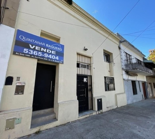 Venta: Casa De 6 Ambientes. Parque Avellaneda.