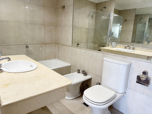 Venta Monoambiente Divisible Con Balcón En Recoleta