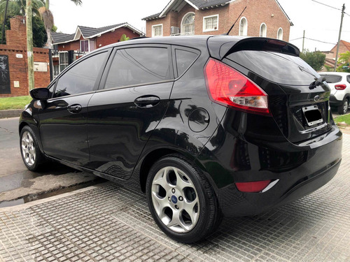 Ford Fiesta Kinetic Design 1.6 120cv Titanium Año 2012 Nuevo