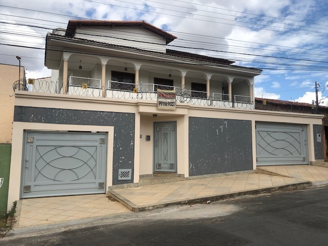 Captação de Casa a venda no bairro Ibituruna, Montes Claros, MG