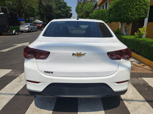 Chevrolet Onix 1.0t Ls Mt
