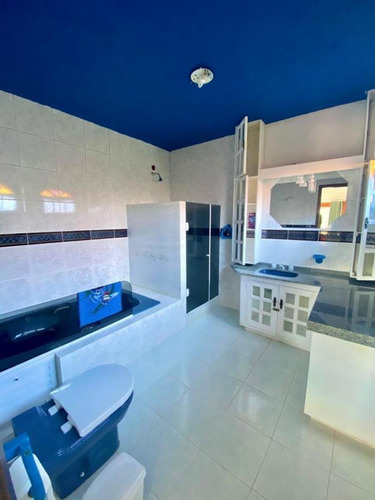 Casa Para Venda Em Teresópolis, Fazendinha, 6 Dormitórios, 3 Suítes, 6 Banheiros, 5 Vagas - C-541_2-1155777