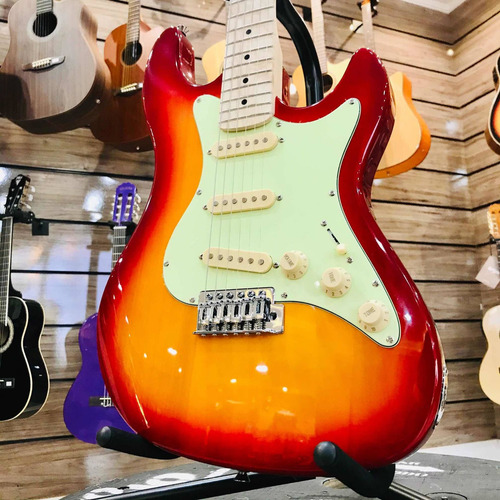 Imagem 4 de 6 de Guitarra Stratocaster Strinberg Sts 100 Cherryburst