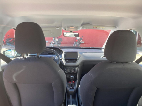 Peugeot 208 Allure 1.6 Tiptronic Nav