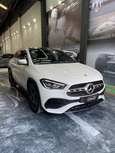 Mercedes-Benz Clase GLA 1.6 Gla250 Amg-line 211cv