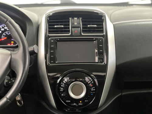 Nissan Versa 1.6 16V FLEX SL 4P XTRONIC