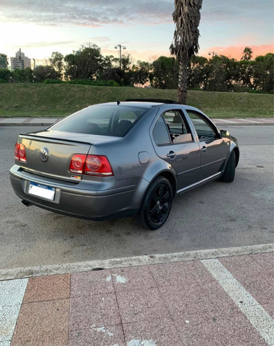 Volkswagen Bora 2.0 Trendline 115cv 2011