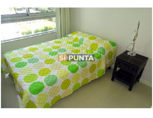 Imagen 12 de 24 de Apartamento Con 3 Dormitorios En Alquiler