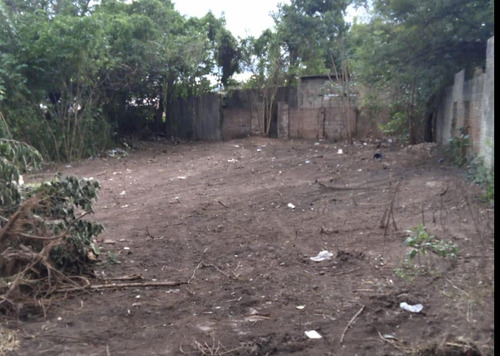Venta Terreno En Barrio Arguello.